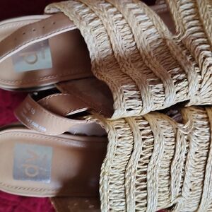 DV by Dolce Vita Women's Tan Woven Sandals